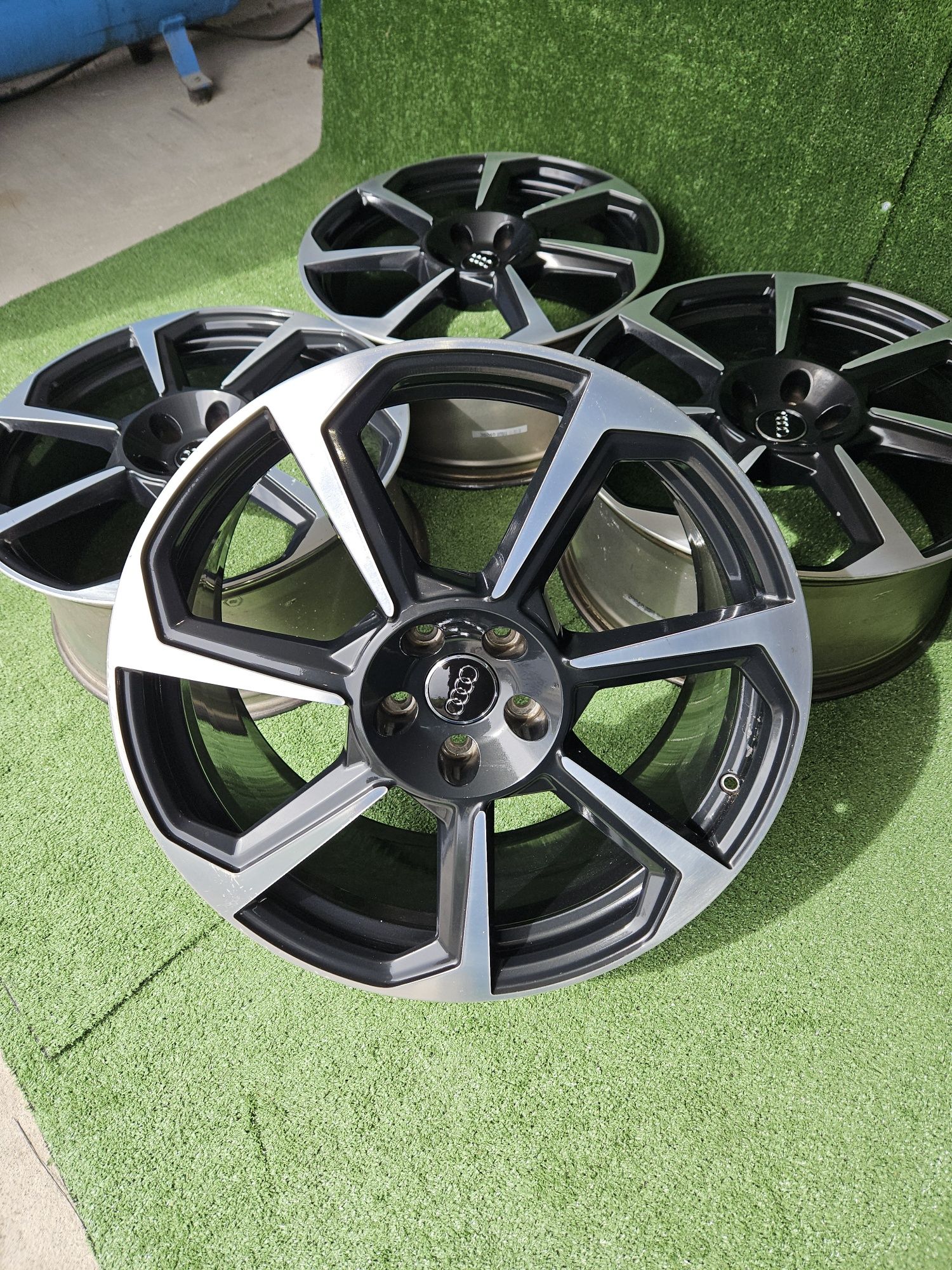 Sprzedam Alufelgi Orginalne Audi 5x112 20 A3 TT A6 KUTE