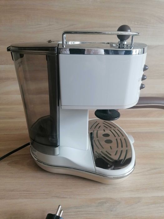 Ekspres do kawy DeLonghi