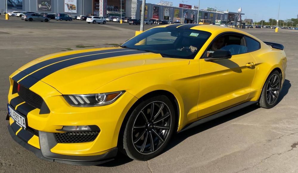Яскравий Ford Mustang 2015 автомат 2.3 ecoboost turbo