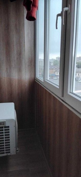 Цена снижена! Продам 2х комнатную квартиру (сталинка) 57 м2,  Центр