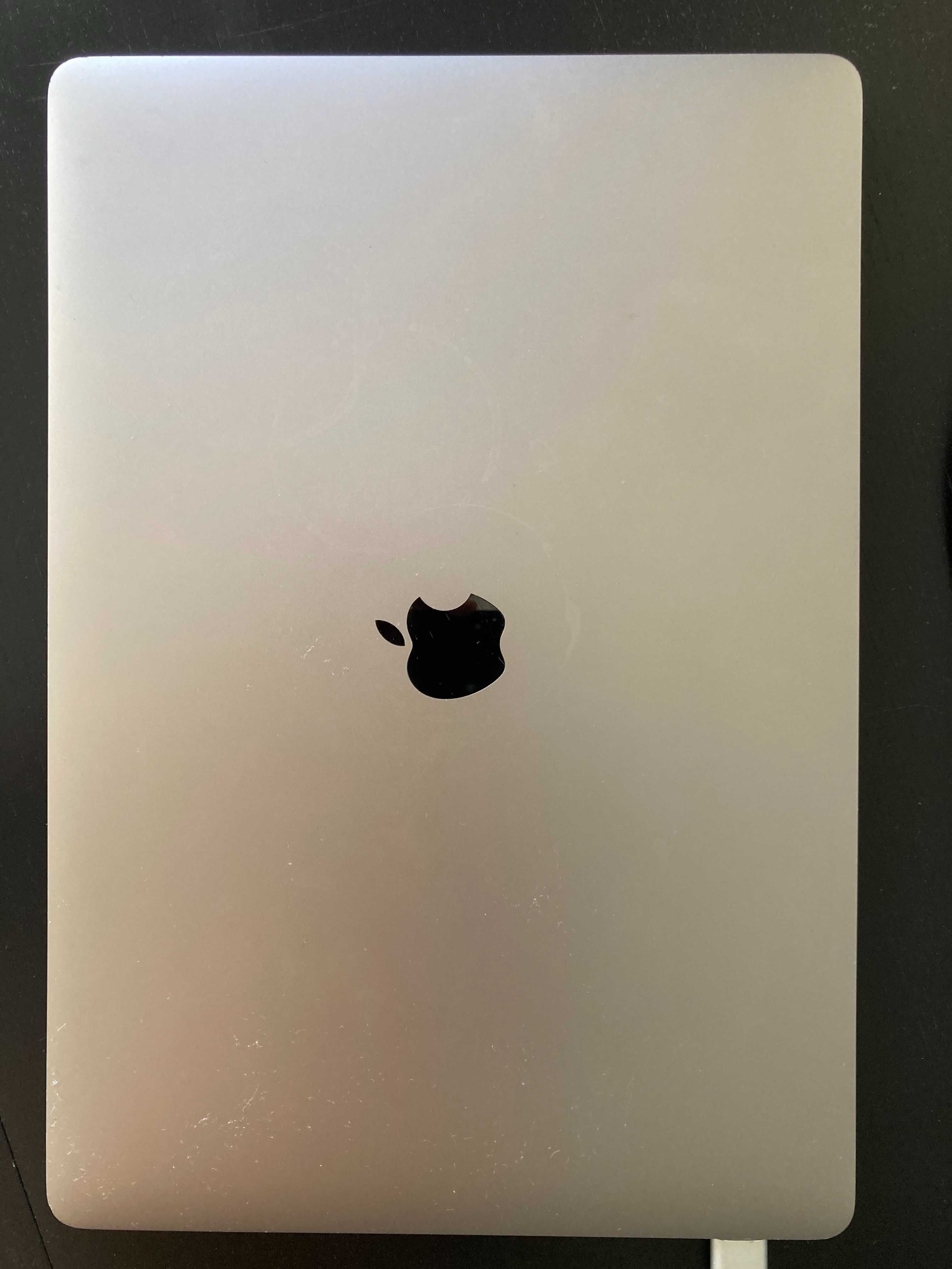 Macbook Pro Touchbar 15' 2016 - i7 2.6Ghz / SSD 256Gb / 16Gb Ram