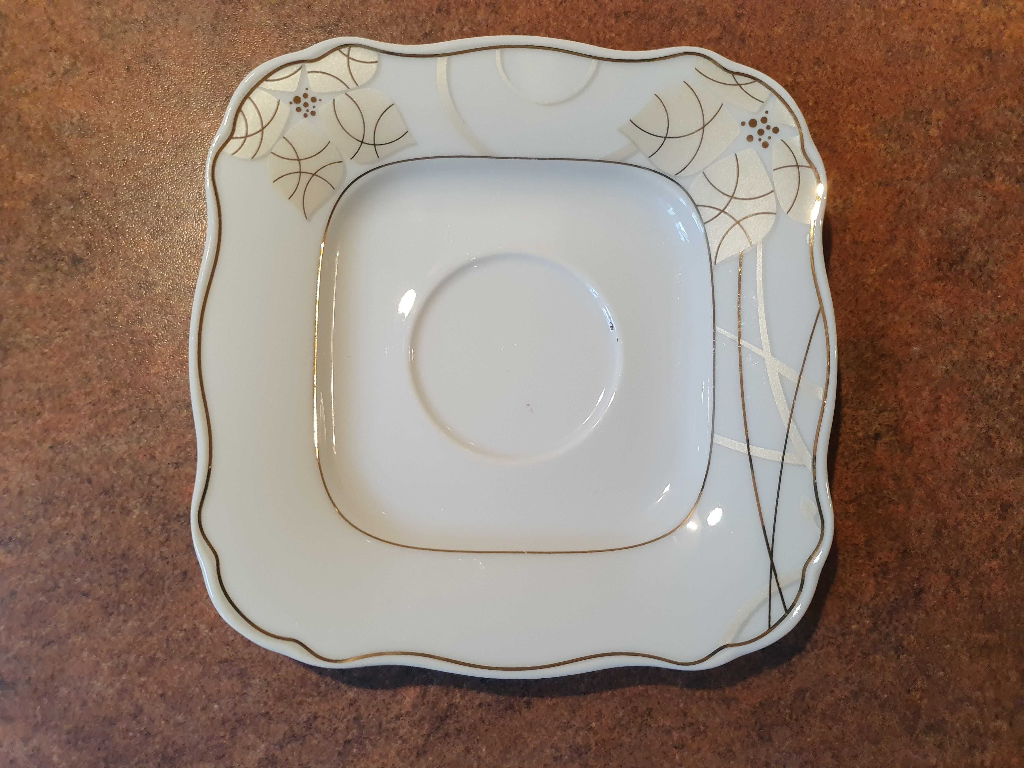 Popielnica  CHODZIEŻ,  Romantica Line  PORCELANA