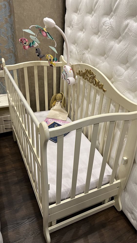 Кровать детская Baby Comfort Лотос с ящиком венге