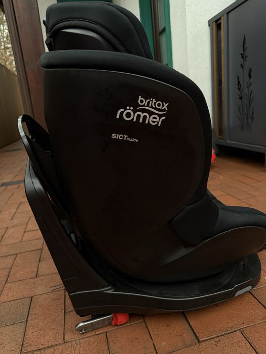 Дитяче автокрісло  BRITAX-ROMER DUALFIX i-size