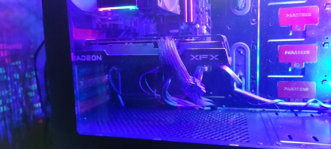 Gráfica Amd Radeon rx6600 xfx
