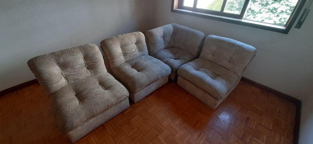 Conjunto de 4 sofás individuais usados