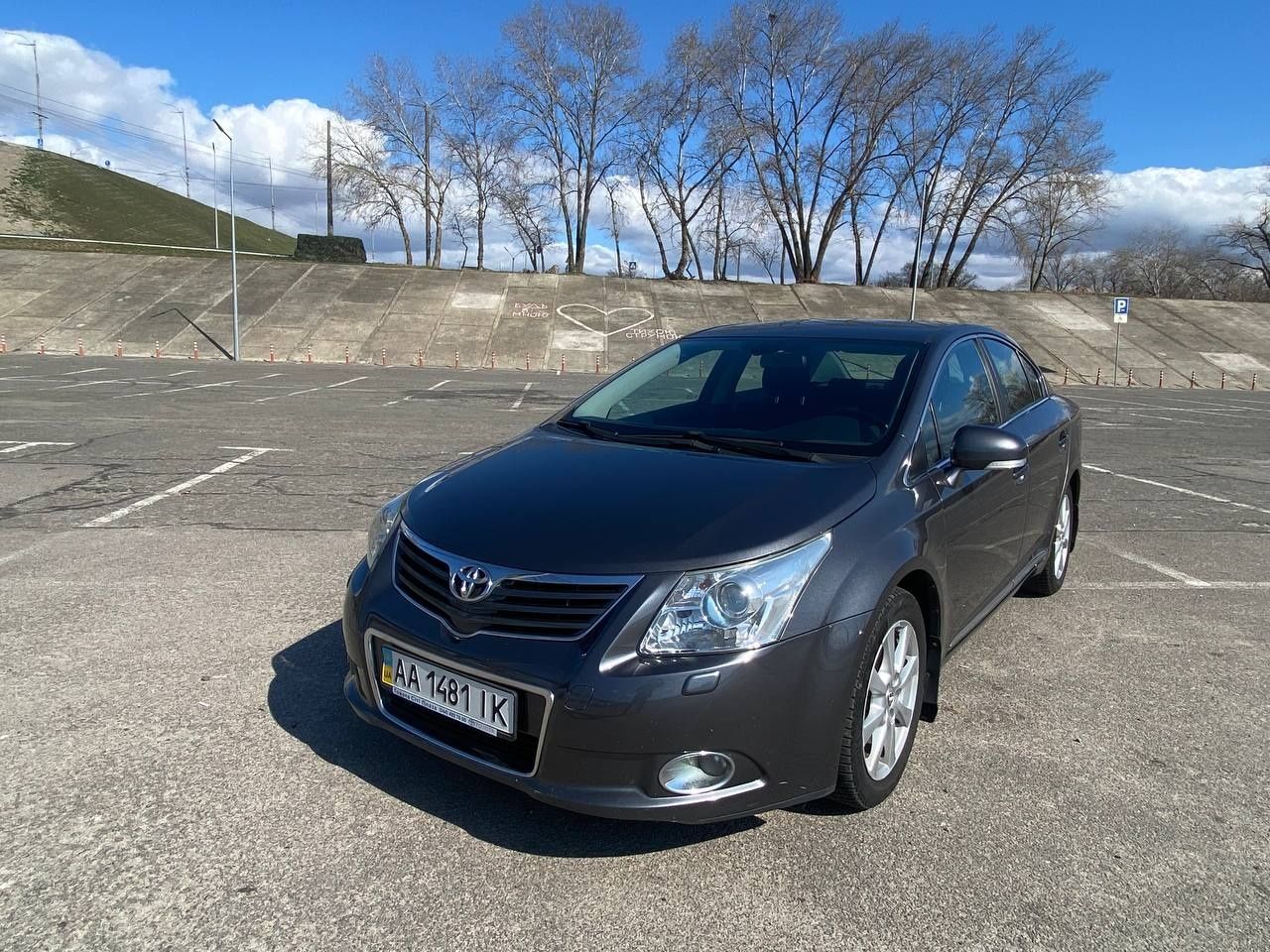 Toyota Avensis Premium