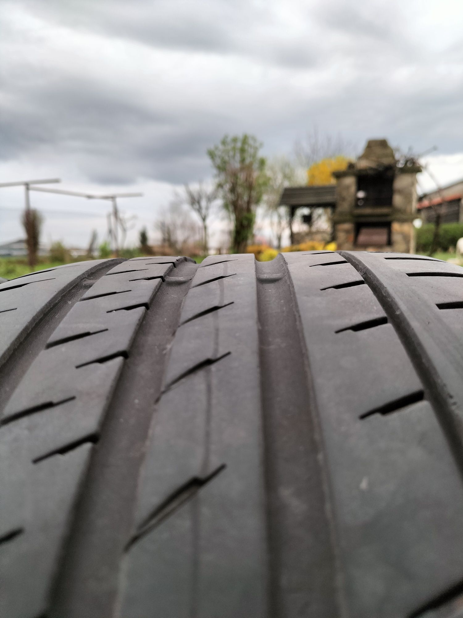 Opony 235/40 r18