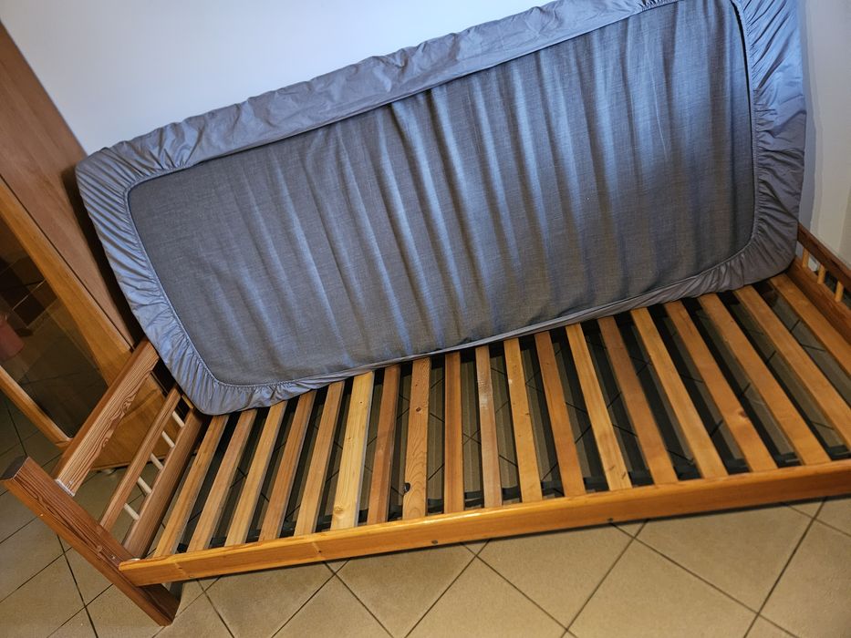 Łóżko drewniane kilka sztuk