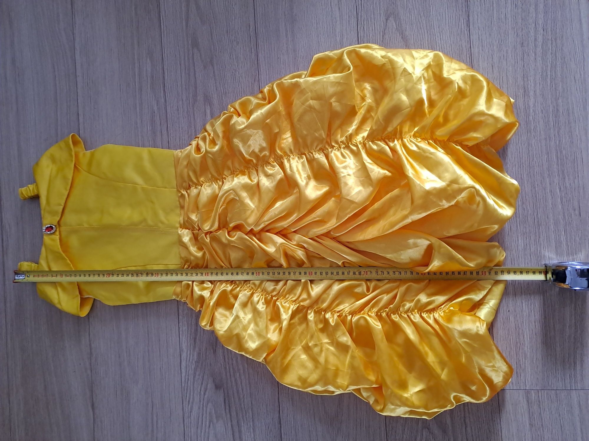 Fato fantasia princesa amarelo para o Carnaval
