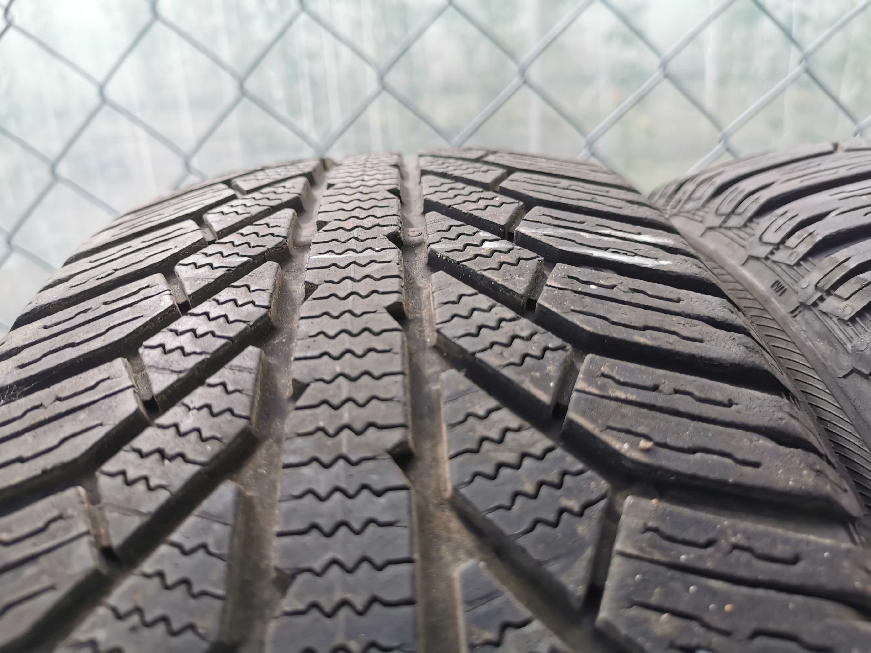 Semperit Master-Grip 2 185/60r15 84T N9578