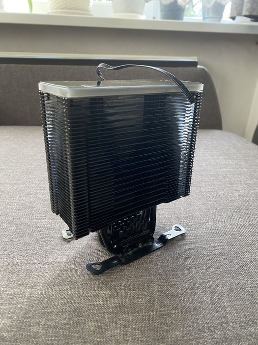 Башенний кулер, радіатор процесора та вентилятори для пк