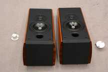 kolumny głośniki ścienne surround Sonus Faber Wall DOMUS do Atmos