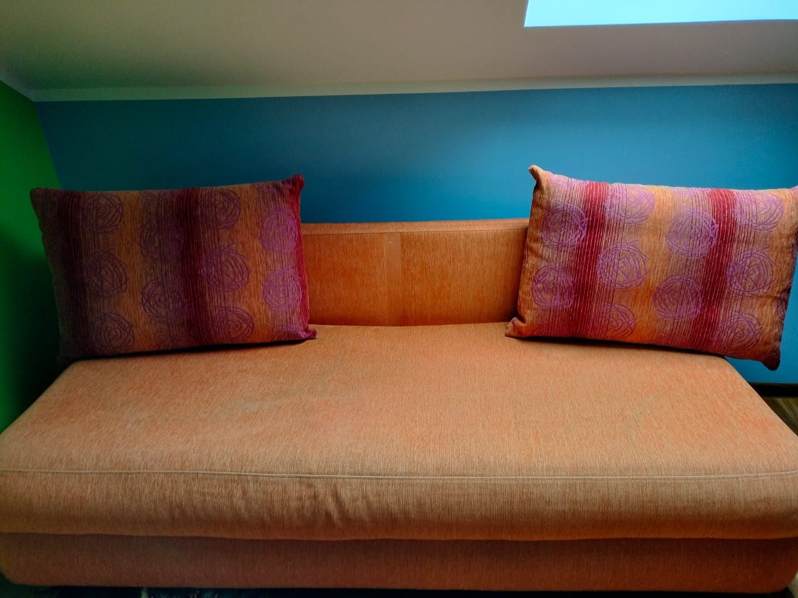 Sofa pomarańczowa 150/200cm