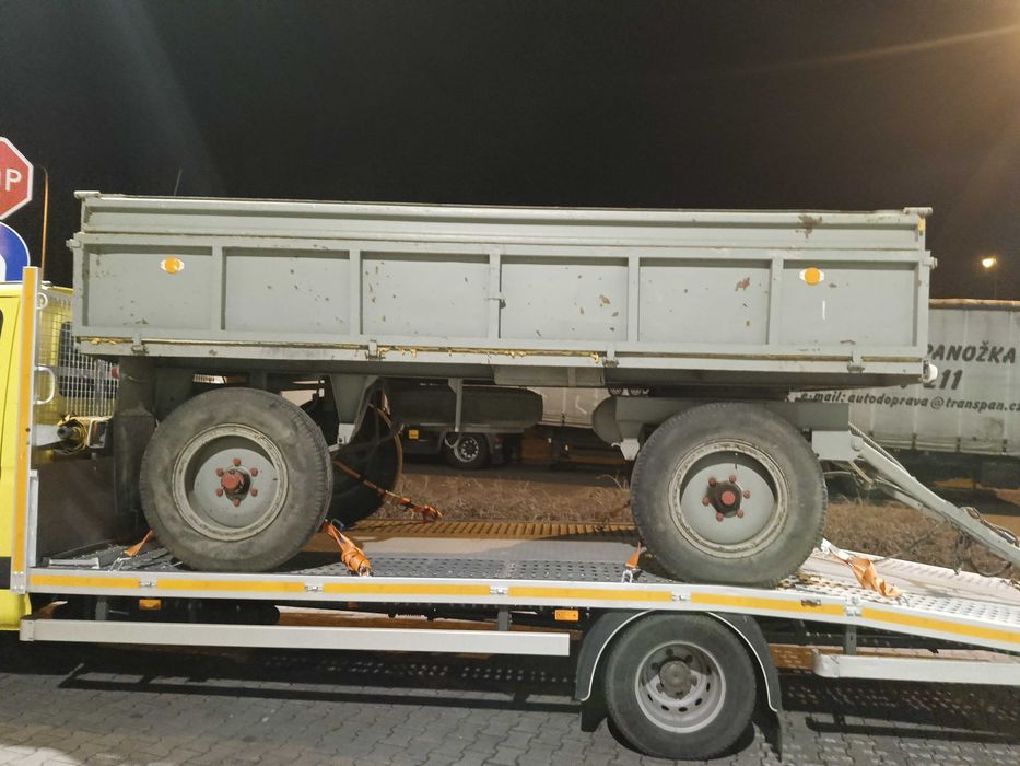 auto holowanie - przewóz maszyn . najazd 630x230 , wciągarka 4t ładown