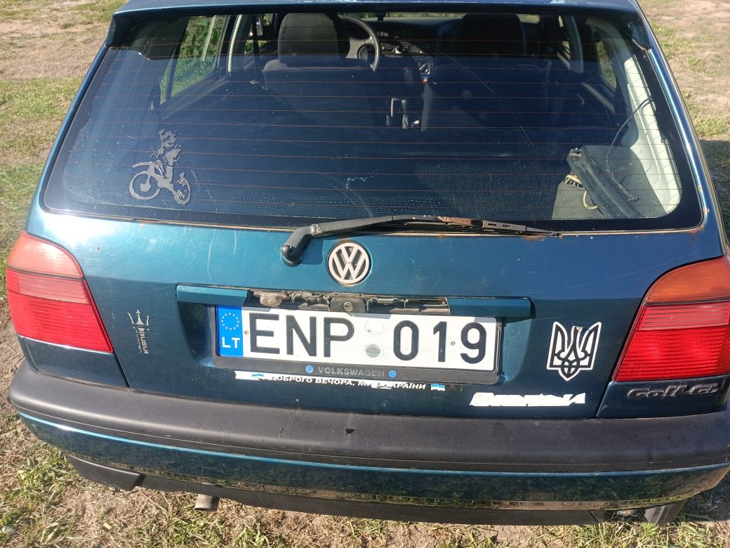 Продам машину Хэтчбек Volkswagen Golf 3