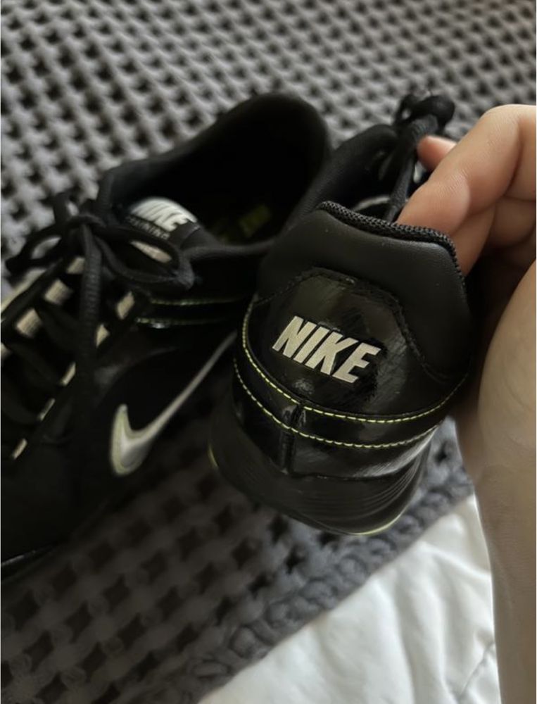 Кросівки nike