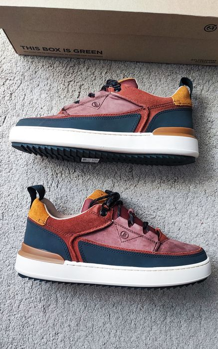 Sapatilhas nobuck Clarks NOVAS