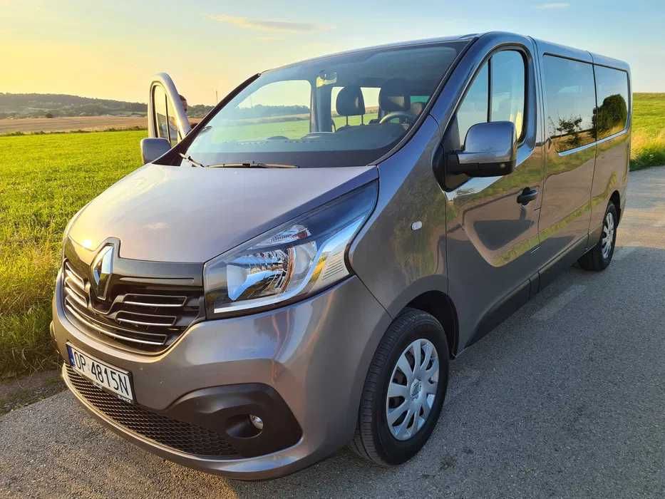 BUS DO WYNAJĘCIA RENAULT TRAFIC LONG 9-cio osobowy / winiety w cenie