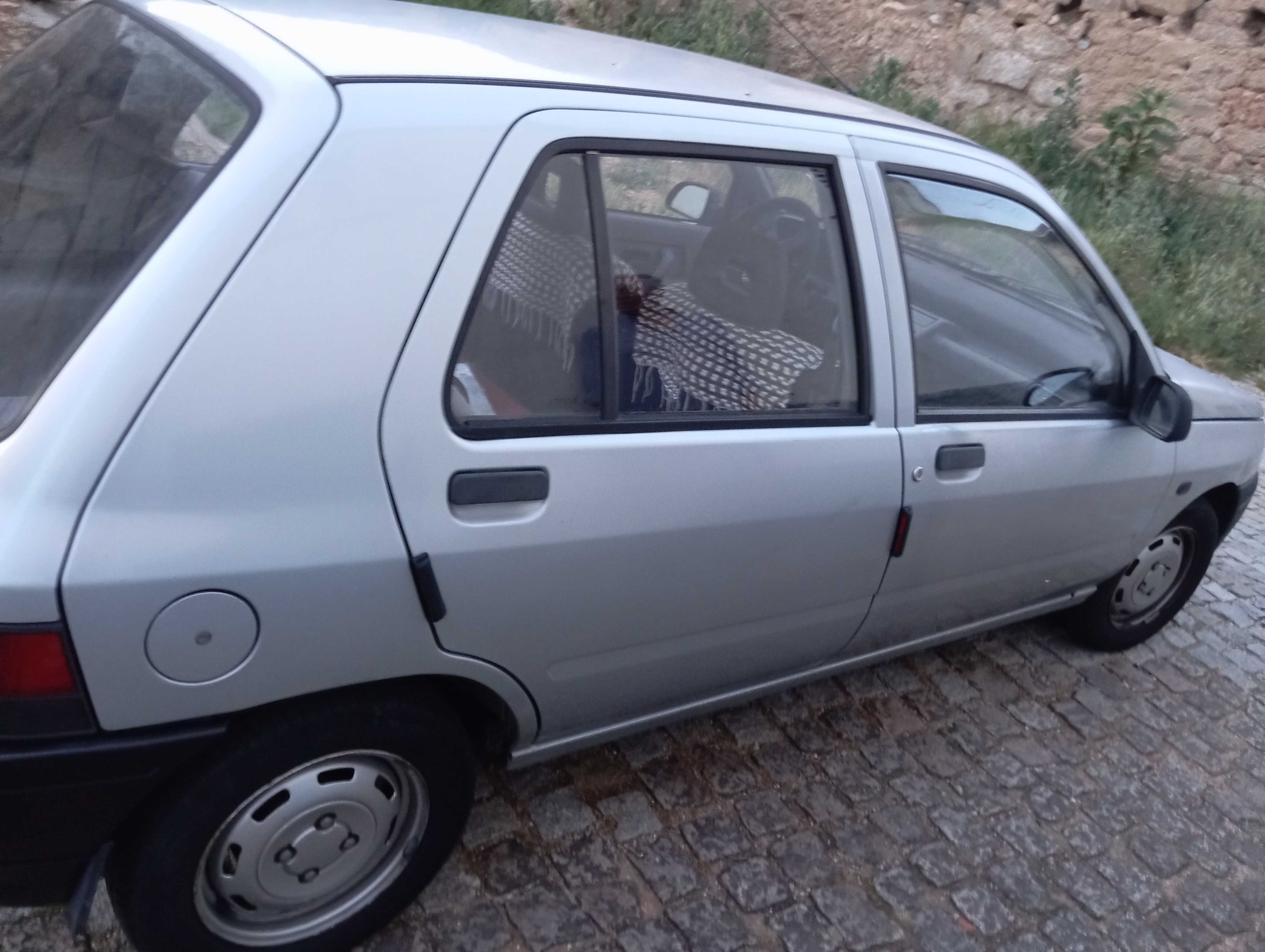 Renault Clio  1.1