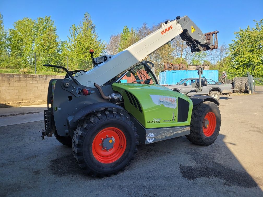 Claas scorpion 7035 varipower Brutto