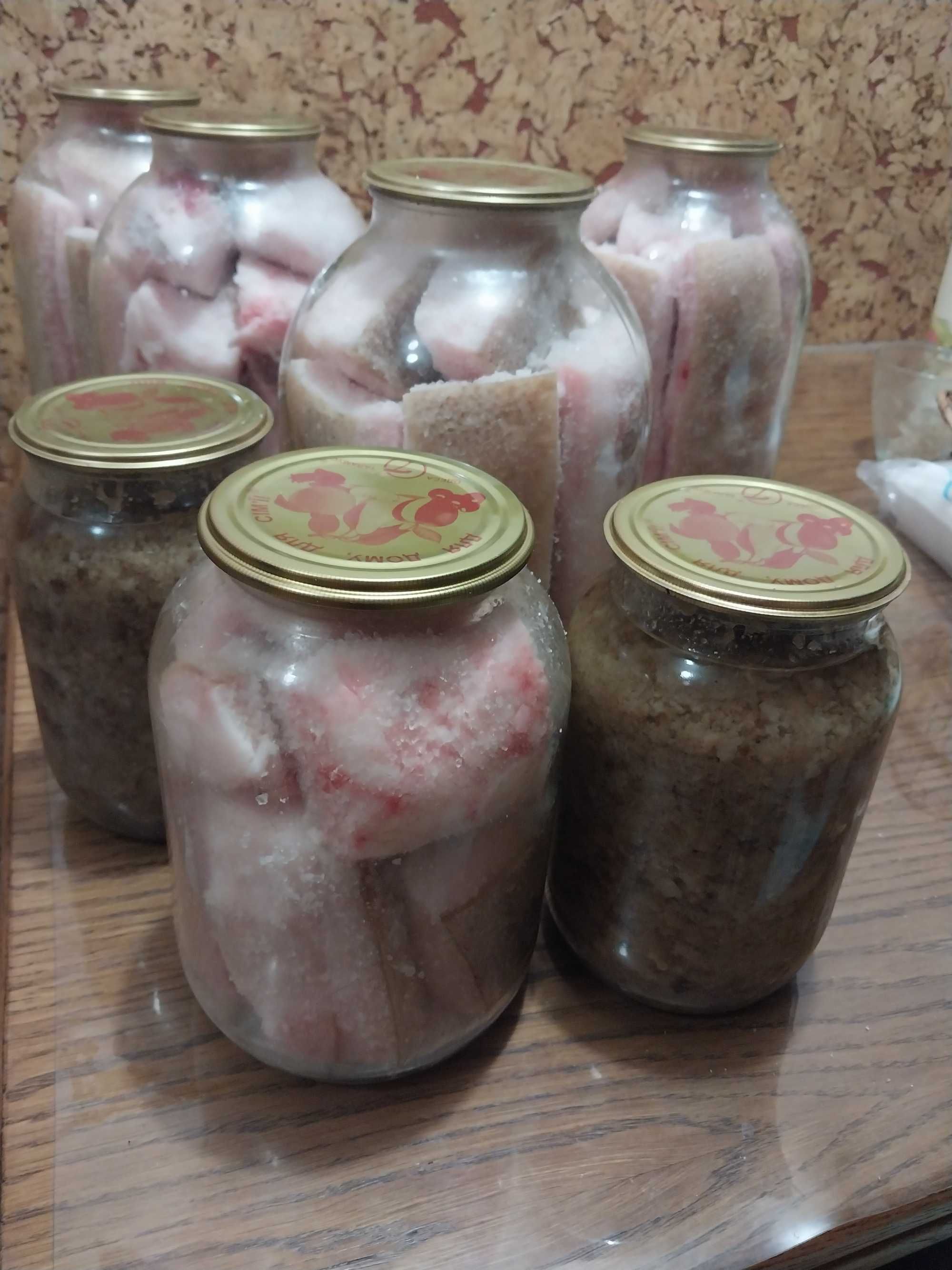 Домашнє сало, шкварки - 100% екологічно вирощений продукт.