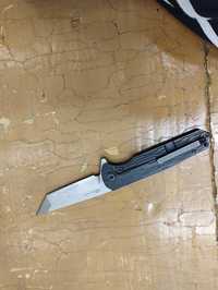 Нож складной новый стоит 7500