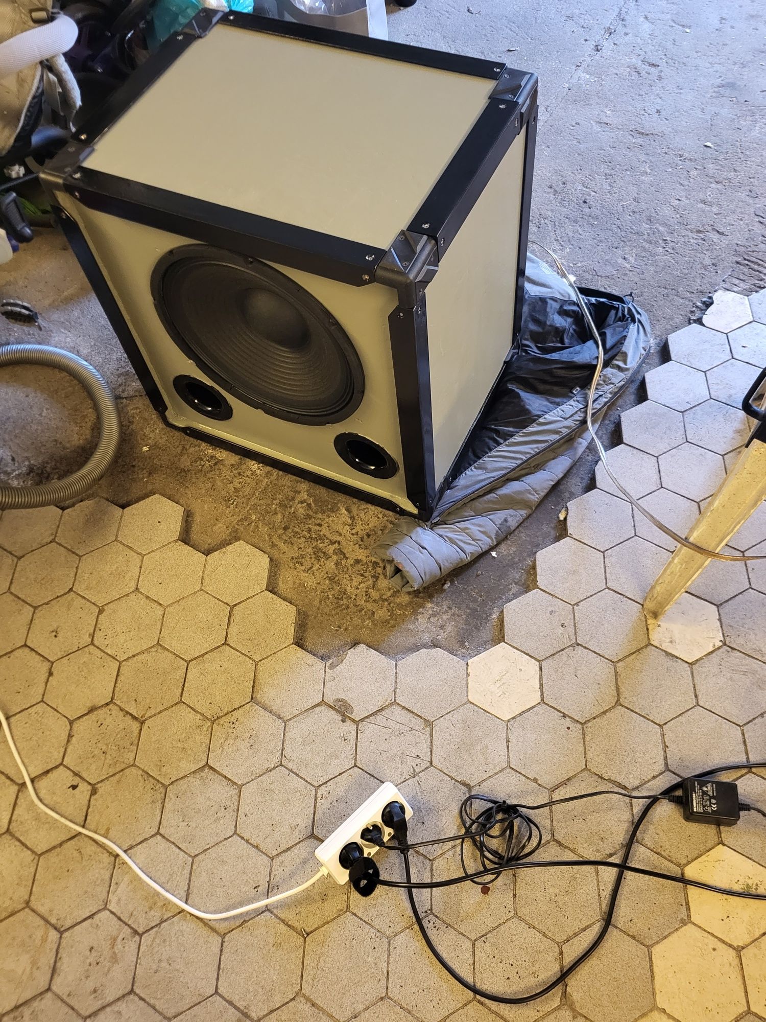 Subwoofer 400W polecam!