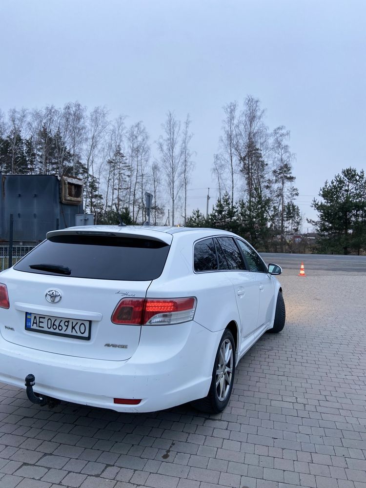 Toyota Avensis 2010 2.2 d4d