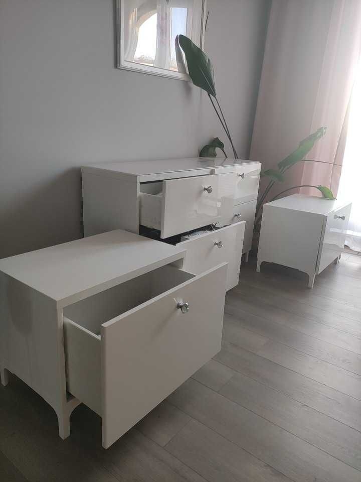 Śliczny zestaw mebli do sypialni Glamour
