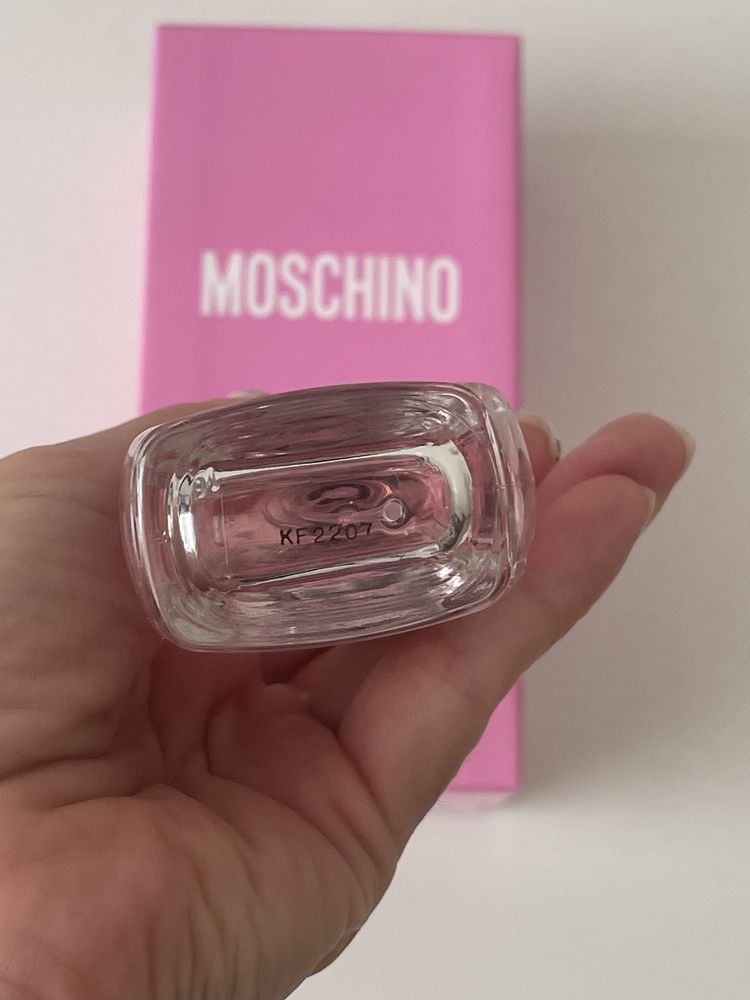 Moschino Pink Fresh оригинал из Duty free