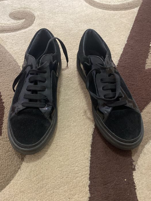 Кеди туфлі кросівки