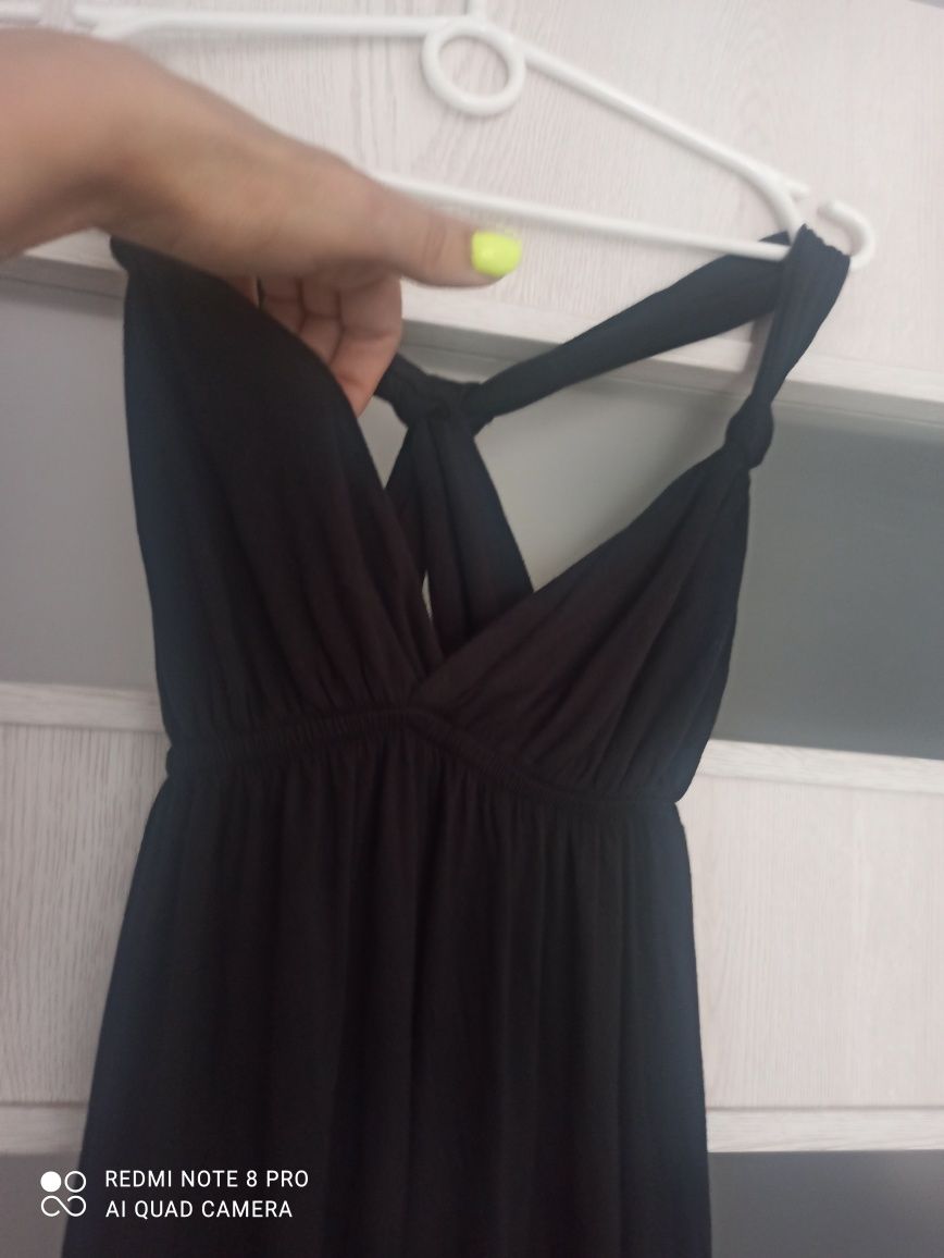 Czarna długa sukienka H&M