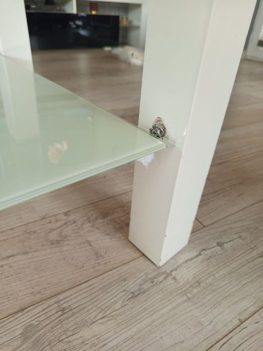 Stolik kawowy do salonu