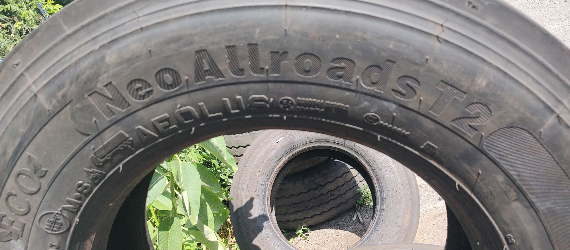 265/70R19,5  8 мм шини вантажні бу.