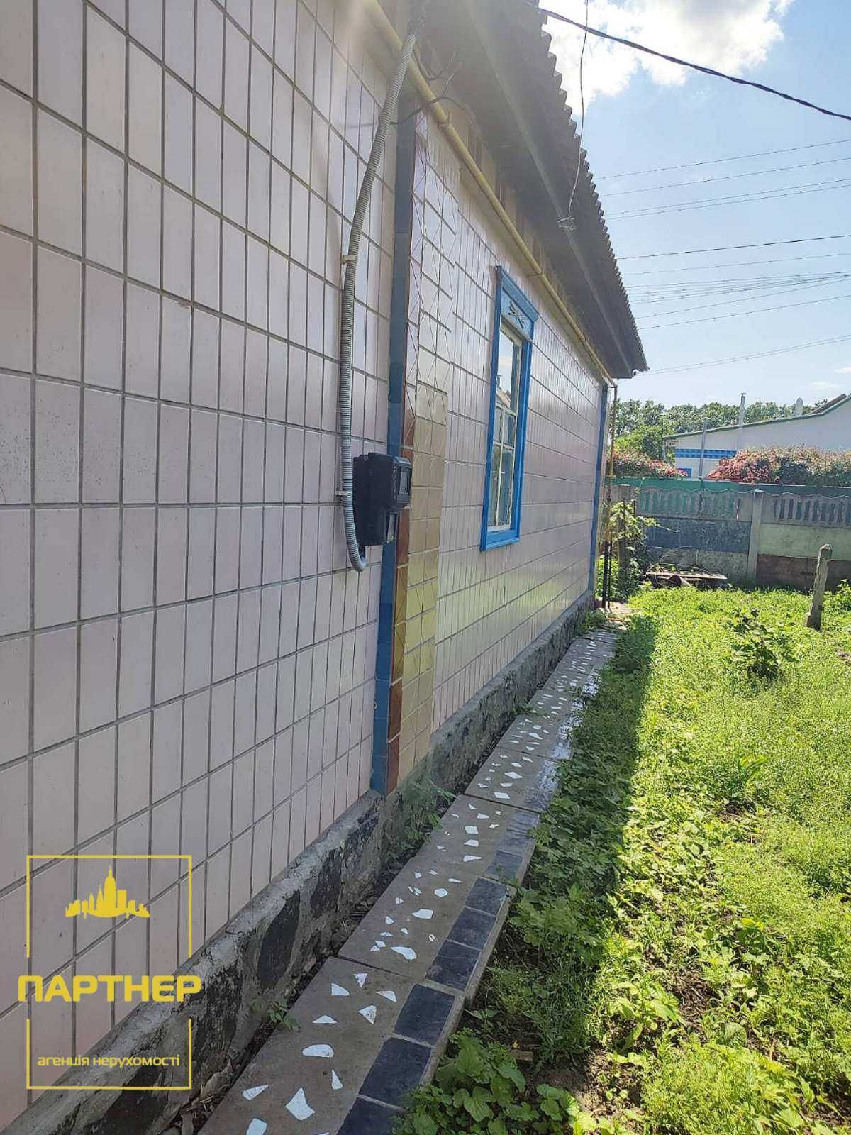 Продам  житловий  будинок  у  Глобине