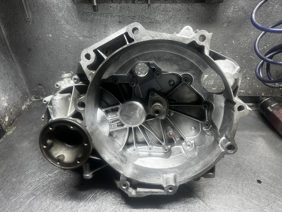 Skrzynia biegów 1.6 mpi 1.6benzyna Audi A3 Skoda Golf V,VI Seat leon