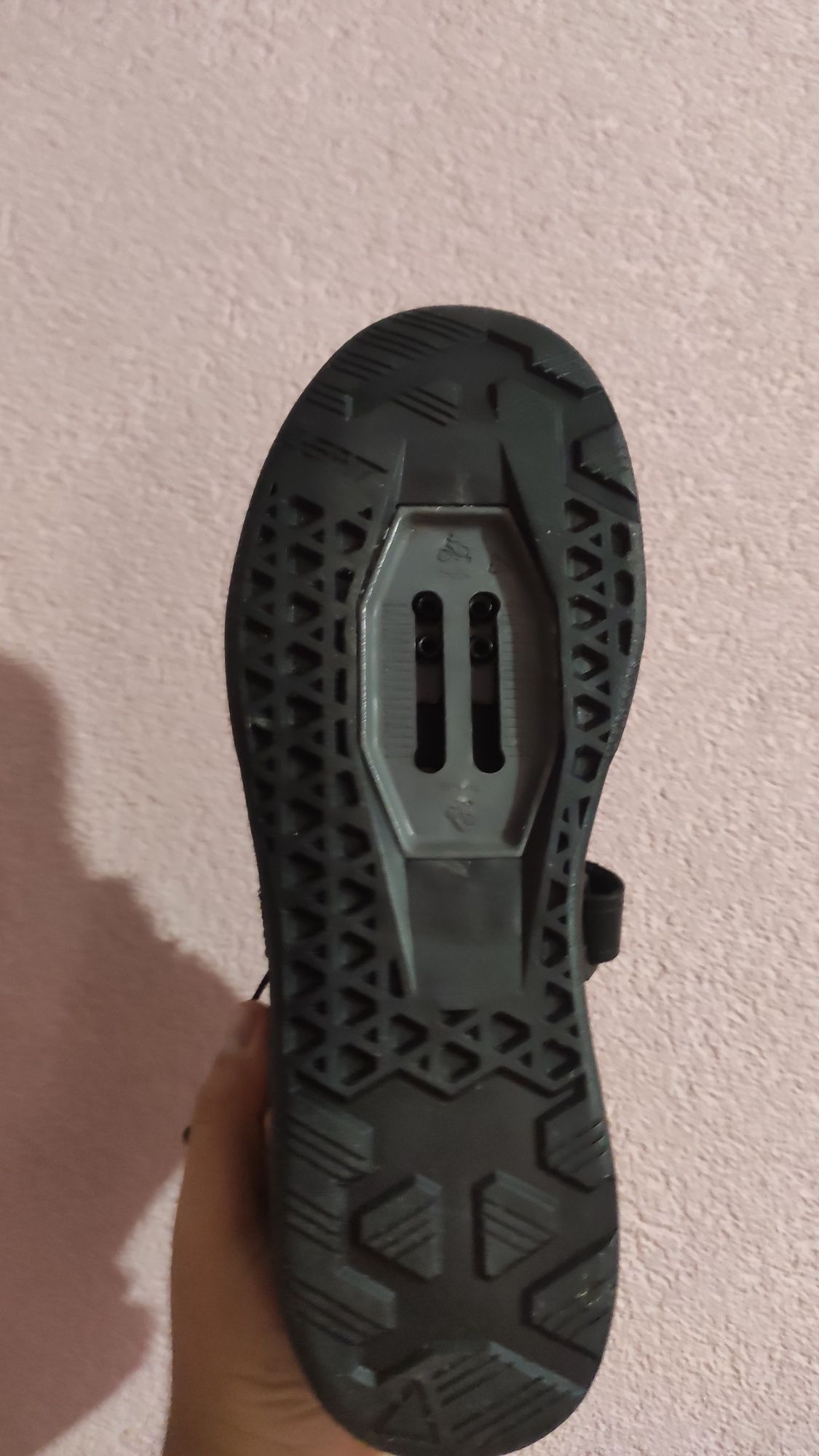 Buty rowerowe SPD Leatt DBX 5.0 clip rozmiar 43.