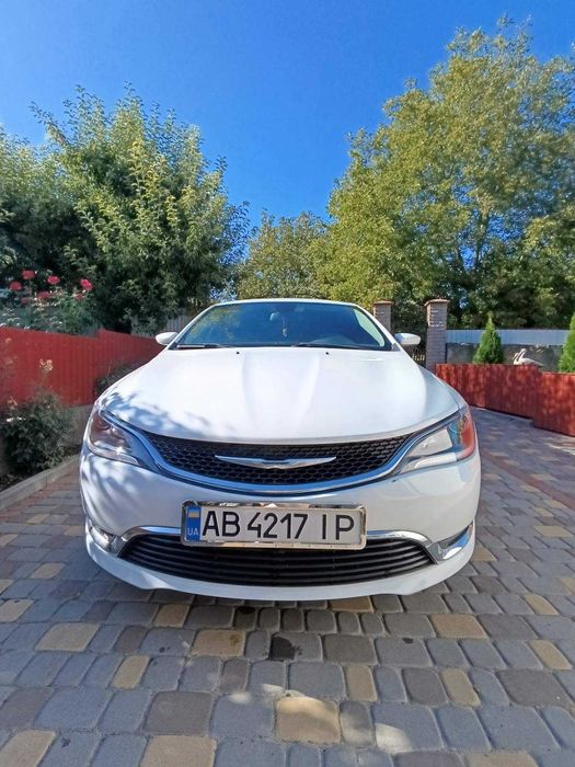 Авто  Chrysler 200