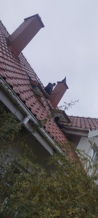 Usługi dekarskie dekarz 24h pomoc dekarska naprawy dachu i kominów