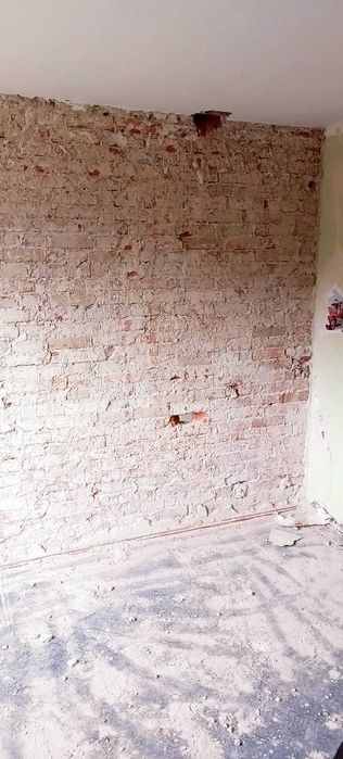 Oddam cegłę 100-letnią z rozbiórki – sucha, pełna, łatwa do odzyskania