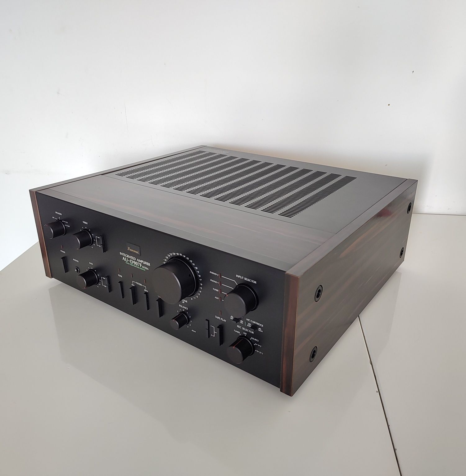 Sansui AU-D907F Extra , wzmacniacz stereo .