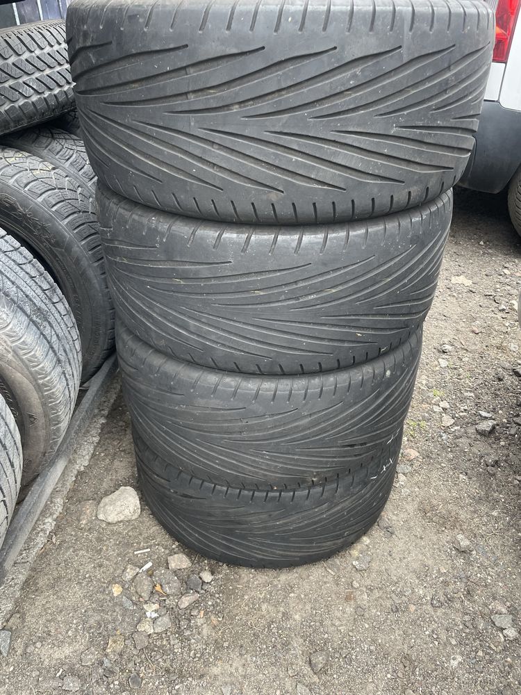 Продам Goodyear Eagle F1 245/40R17