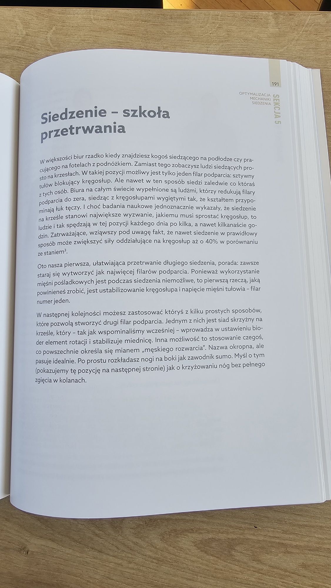 Książka "Skazany na biurko" , dr Kelly Starrett