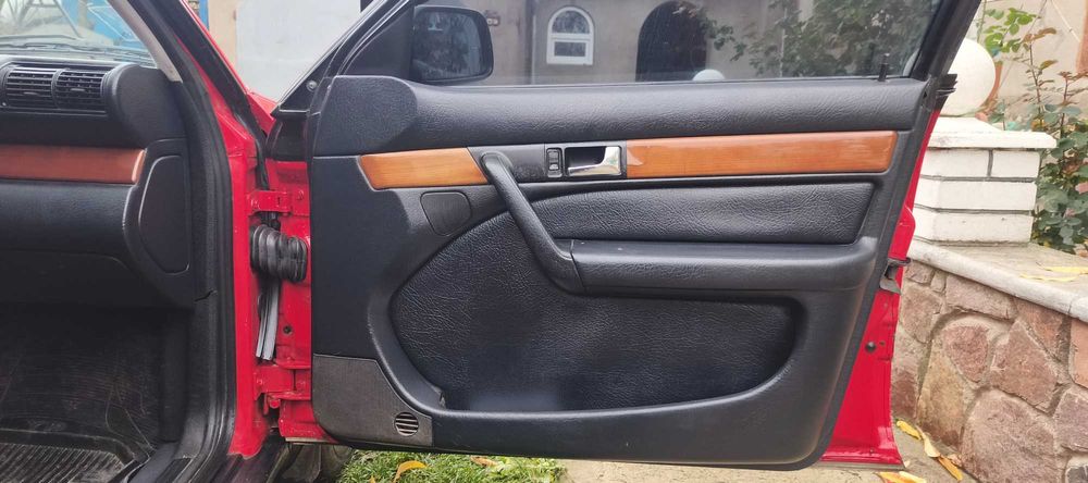 Ауді 100 с4 2.3 газ/бензин