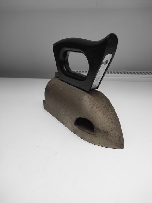 Stare żelazko na duszę
Wymiary 21 cm / 8