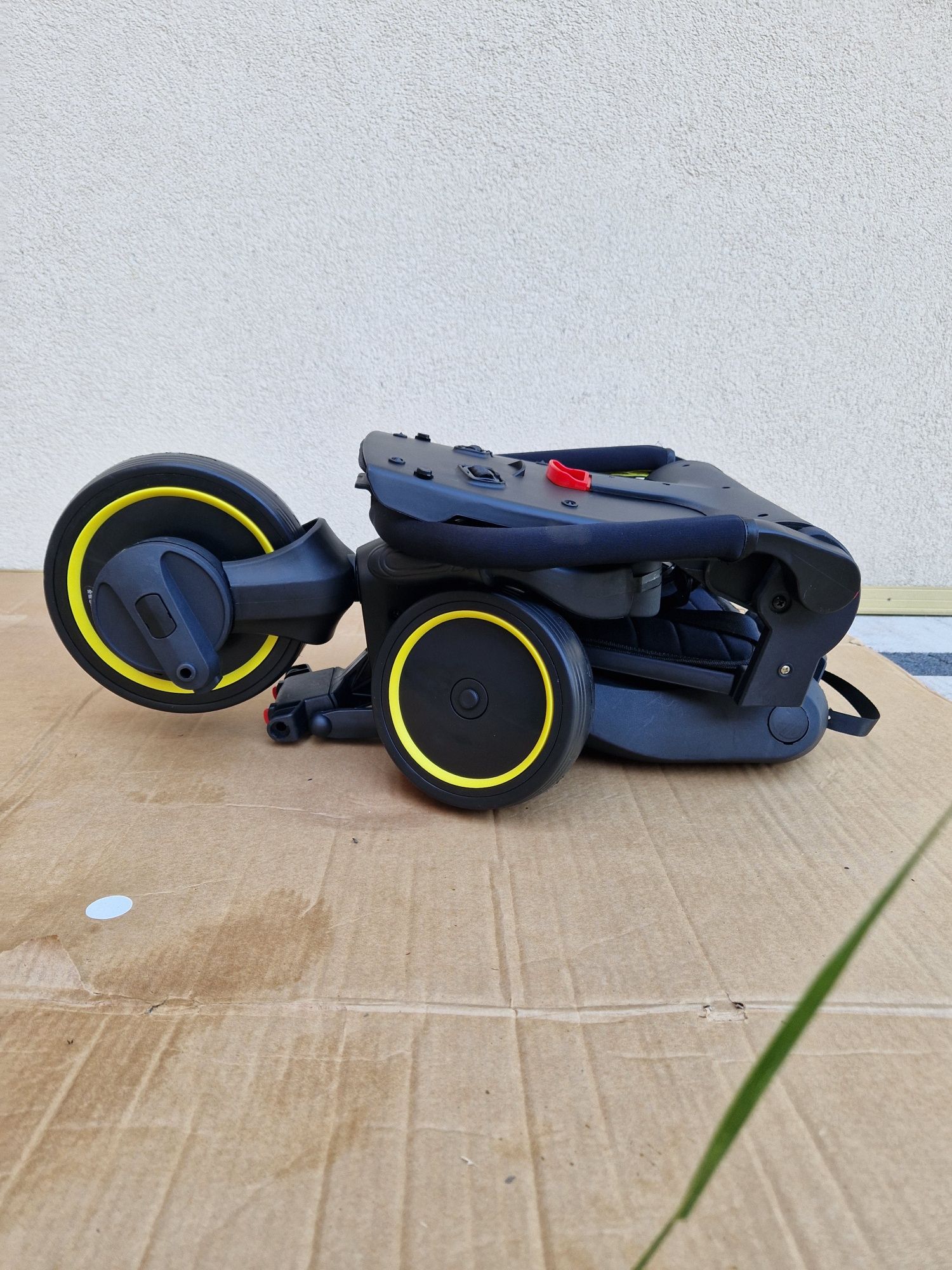 Rowerek trójkołowy Loona Smart Trike Składany na roczek Szary