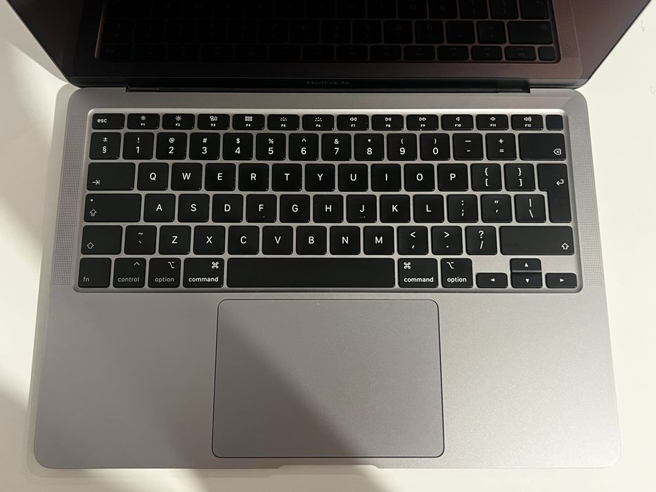 MacBook Air 13” (2020, Intel i5, 8GB RAM, 256GB SSD) – Gdynia