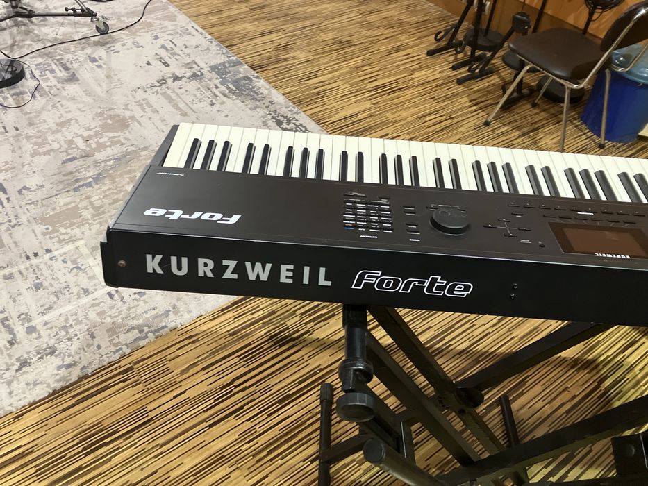 Kurzweil Forte 88