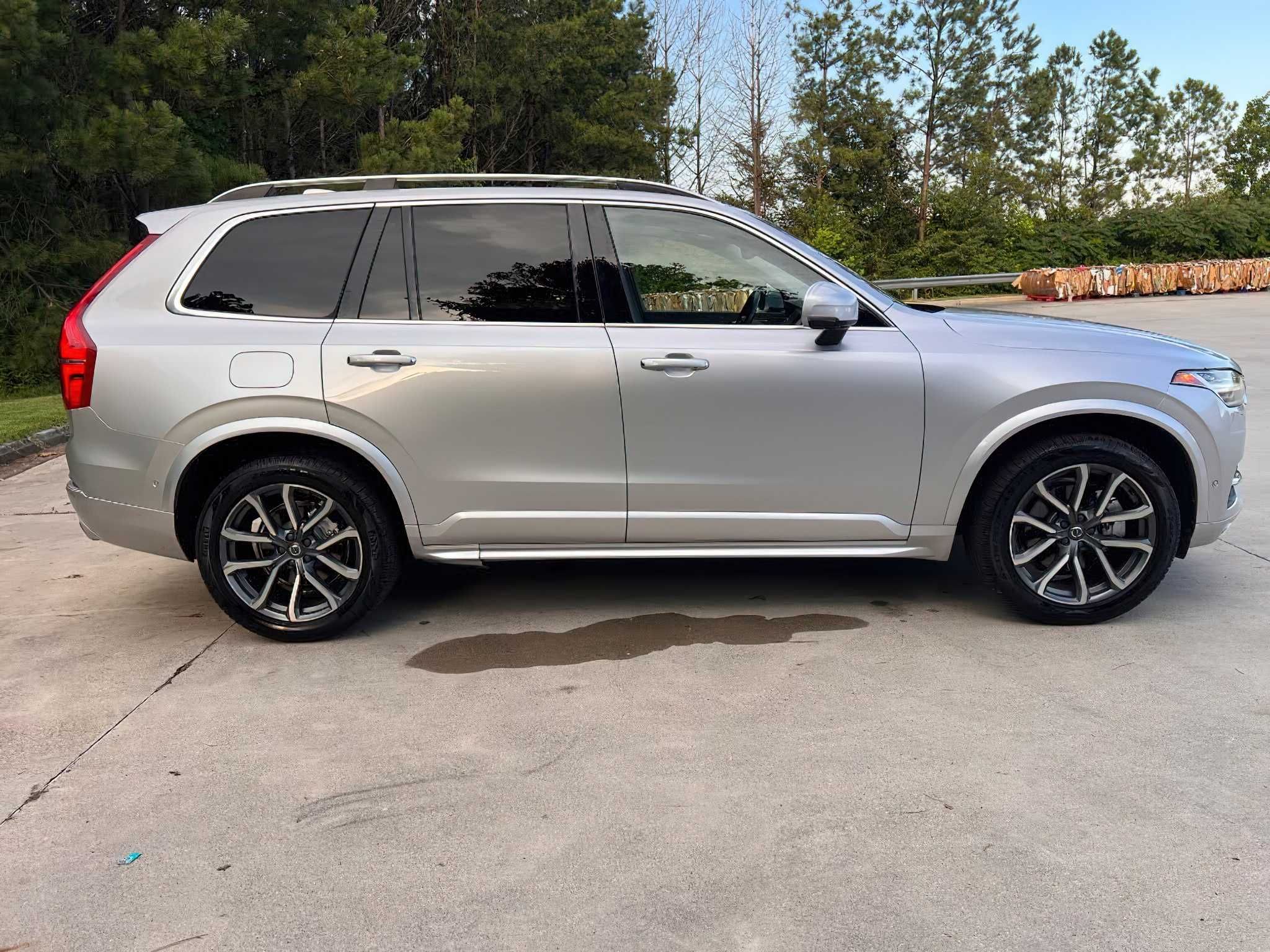 Volvo XC90  2019